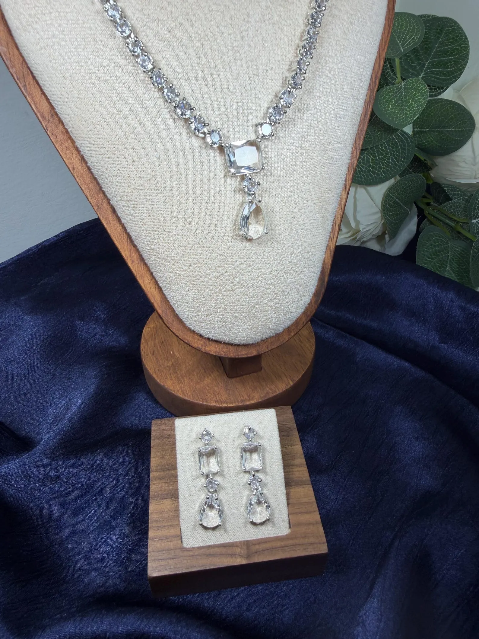 Clear Crystal & Silver Necklace and Earrings Set - Image 2
